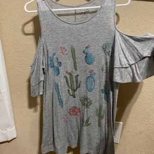 Cactus of the shoulder blouse